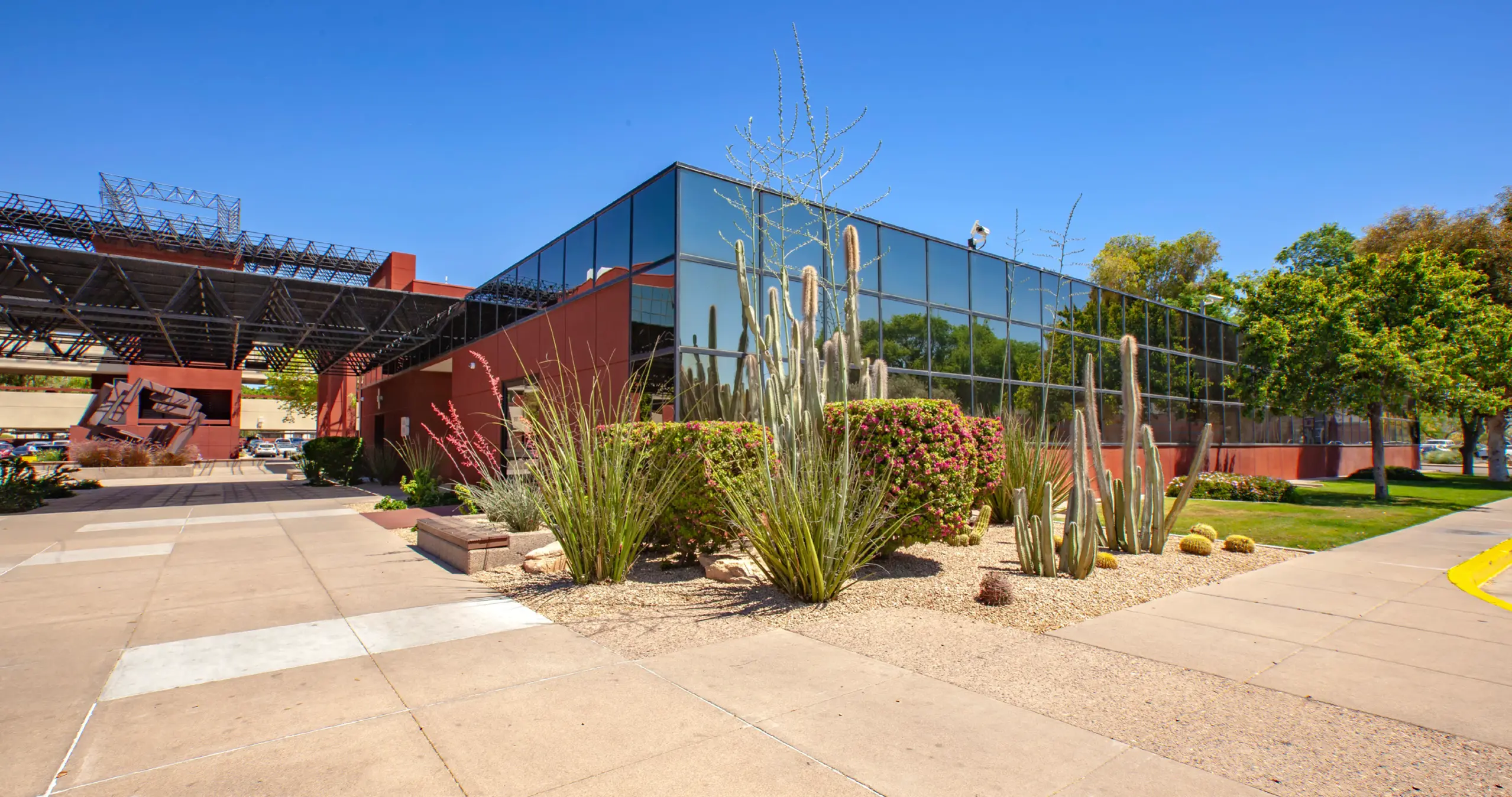 One Services Phoenix Office building